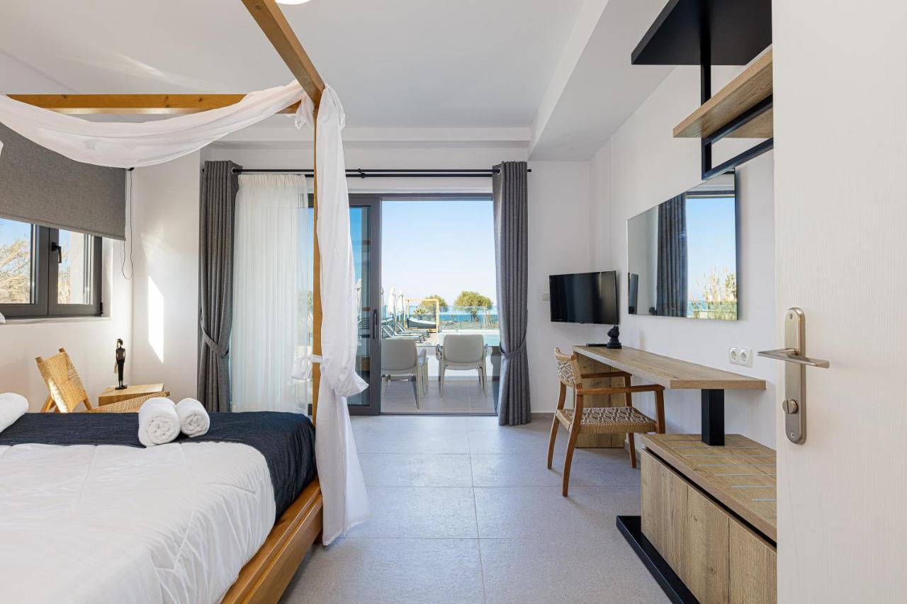 Eleven Boutique Suites Stavromenos Extérieur photo