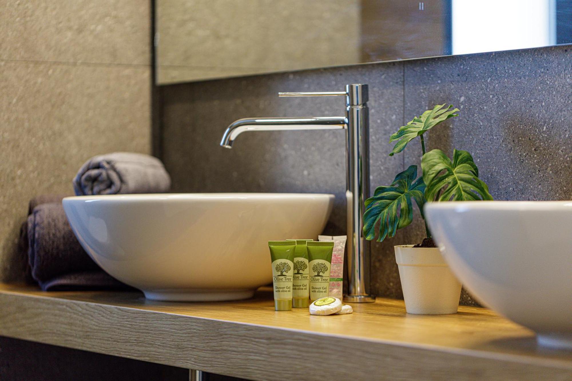 Eleven Boutique Suites Stavromenos Chambre photo